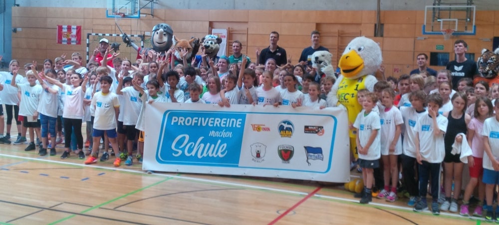 Schulaktionstag im Rahmen von &quot;Profivereine machen Schule&quot;